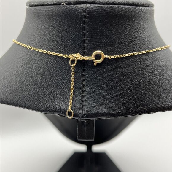 Vintage Goldtone Chain Black & White Cameo Pendant Necklace - Picture 3 of 4